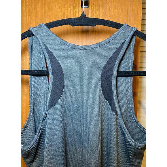 Under Armour - Fitted HeatGear Ribbed Tank Top - Grey/Black - Picture 4 of 9